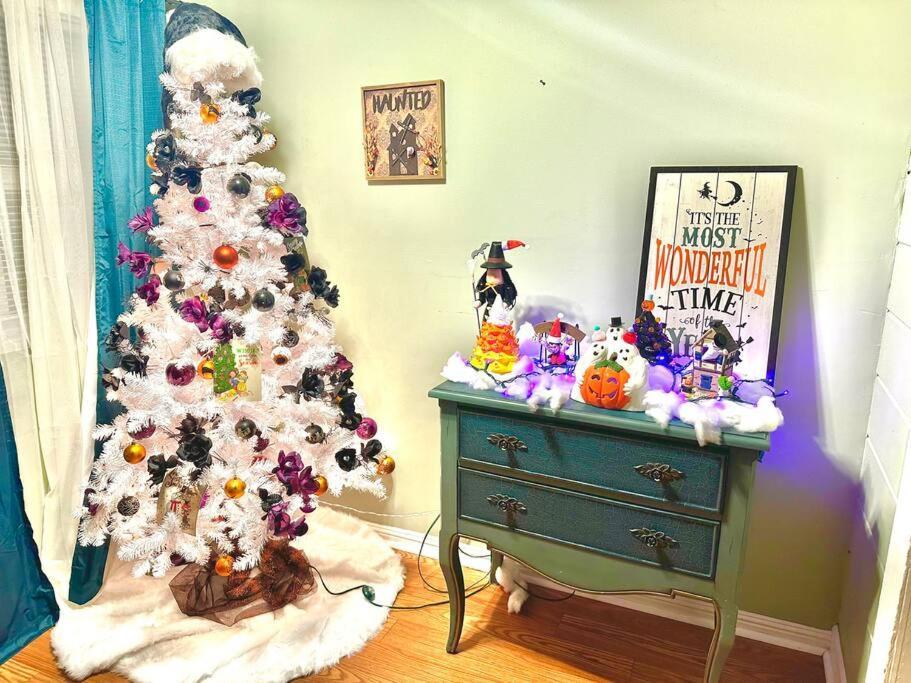 Spacious Downtown Jackson Retreat- Historic Hangout Екстериор снимка