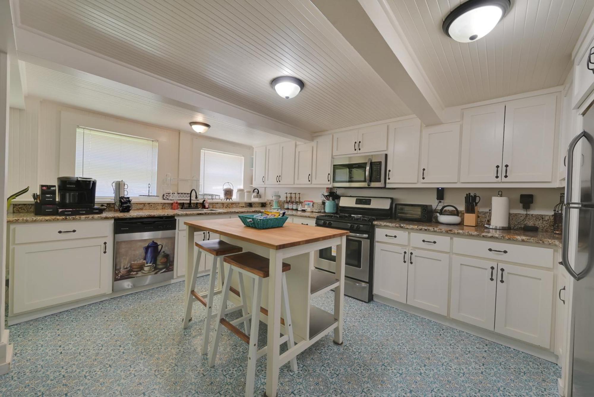 Spacious Downtown Jackson Retreat- Historic Hangout Екстериор снимка